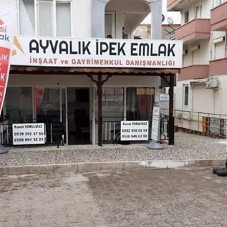 Schone 1-zimmer Ferienwohnung Unmittelbar Am Meer Ayvalı