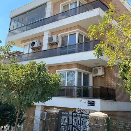 Schone 1-zimmer Ferienwohnung Unmittelbar Am Meer * Ayvalı