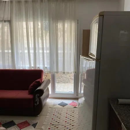 Schone 1-zimmer Ferienwohnung Unmittelbar Am Meer * Ayvalı